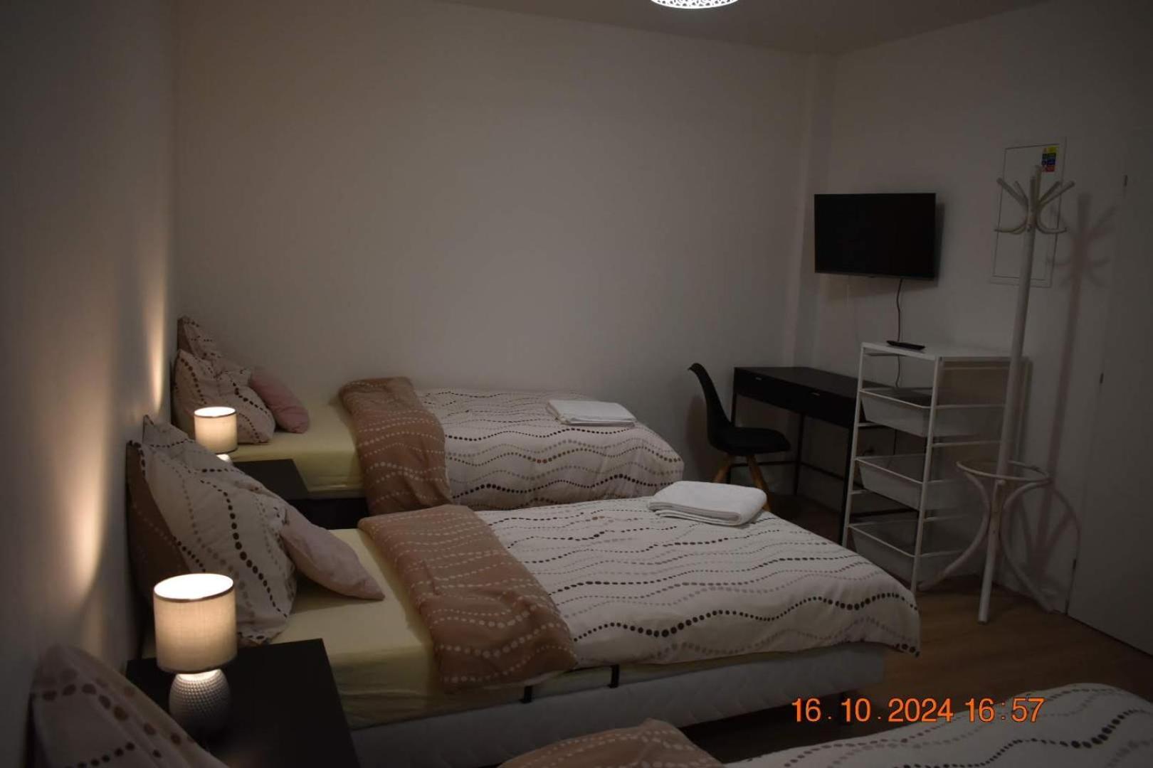 Hotel Flynnhouse Aš Esterno foto