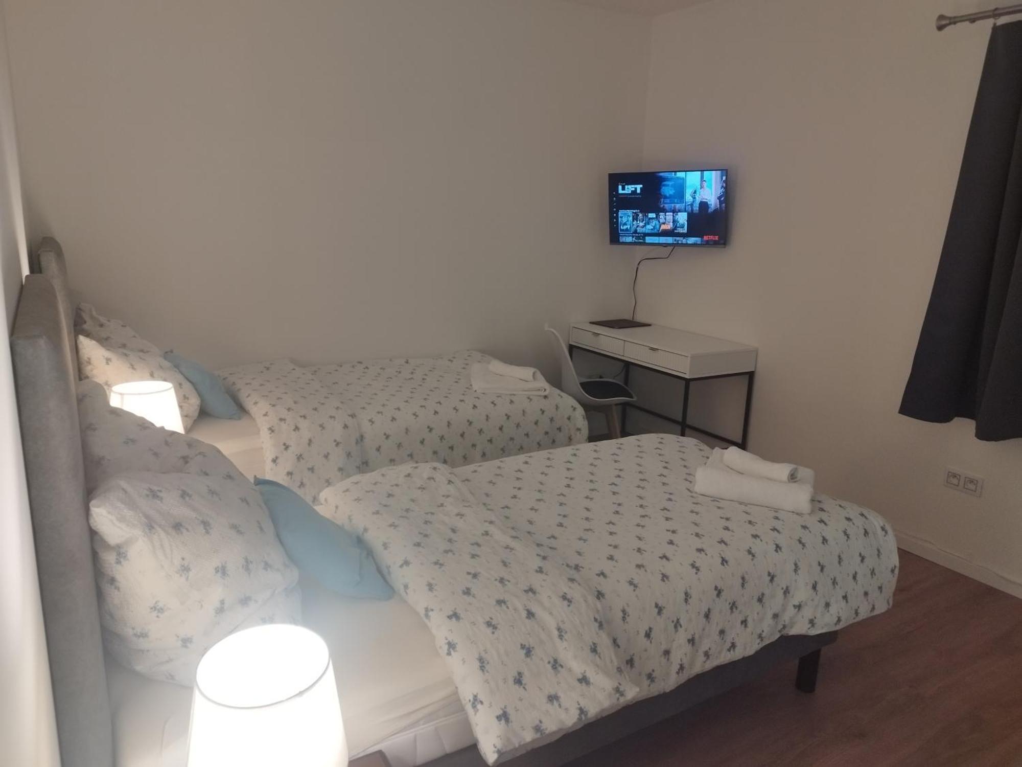 Hotel Flynnhouse Aš Esterno foto